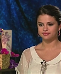 Selena_Gomez__I_m_a_Typical_Teenager_With_Ups_and_Downs_mp40004.jpg
