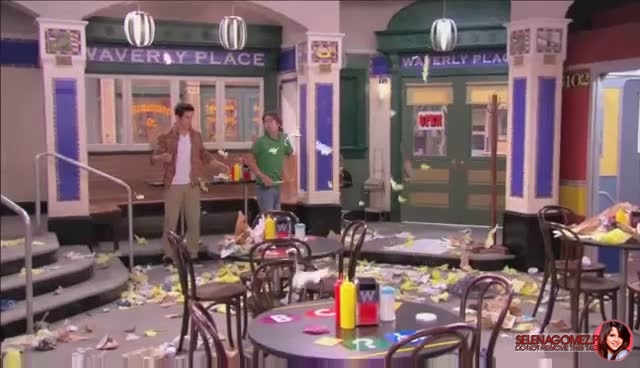 wizards_of_waverly_place_season_4_episode_2_part_1_mp40028.jpg