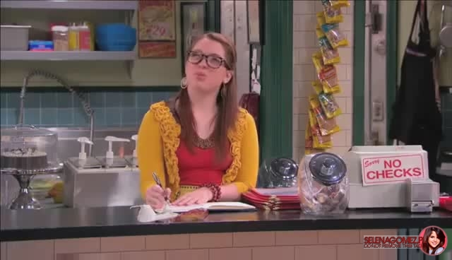 wizards_of_waverly_place_season_4_episode_2_part_1_mp40071.jpg