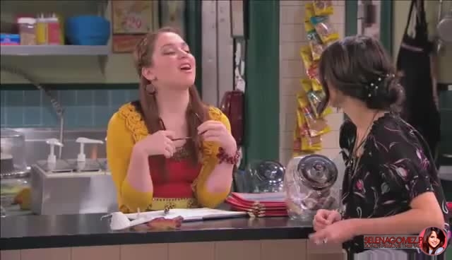 wizards_of_waverly_place_season_4_episode_2_part_1_mp40074.jpg
