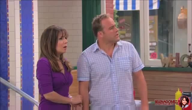 wizards_of_waverly_place_season_4_episode_2_part_1_mp40109.jpg
