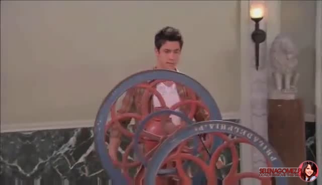 wizards_of_waverly_place_season_4_episode_2_part_1_mp40187.jpg