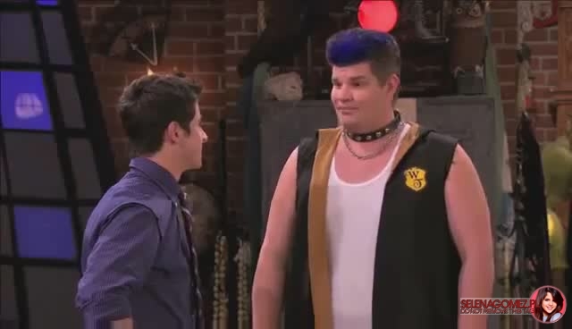 wizards_of_waverly_place_season_4_episode_2_part_2_mp40490.jpg