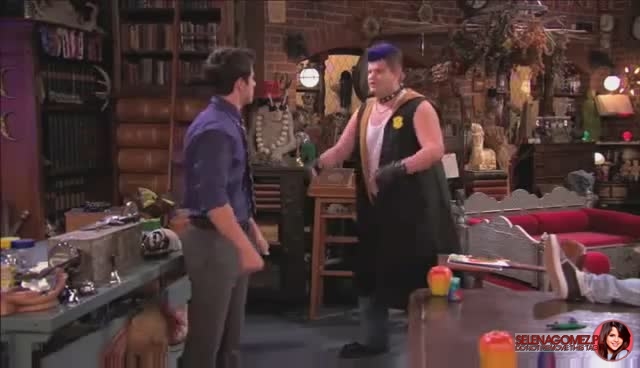 wizards_of_waverly_place_season_4_episode_2_part_2_mp40502.jpg