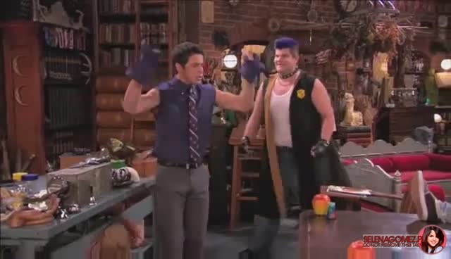 wizards_of_waverly_place_season_4_episode_2_part_2_mp40508.jpg