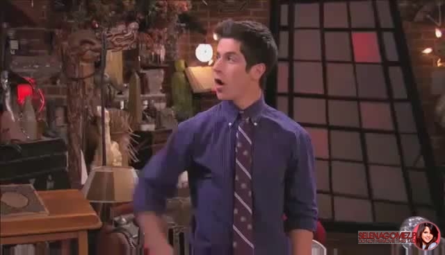 wizards_of_waverly_place_season_4_episode_2_part_3_mp40626.jpg