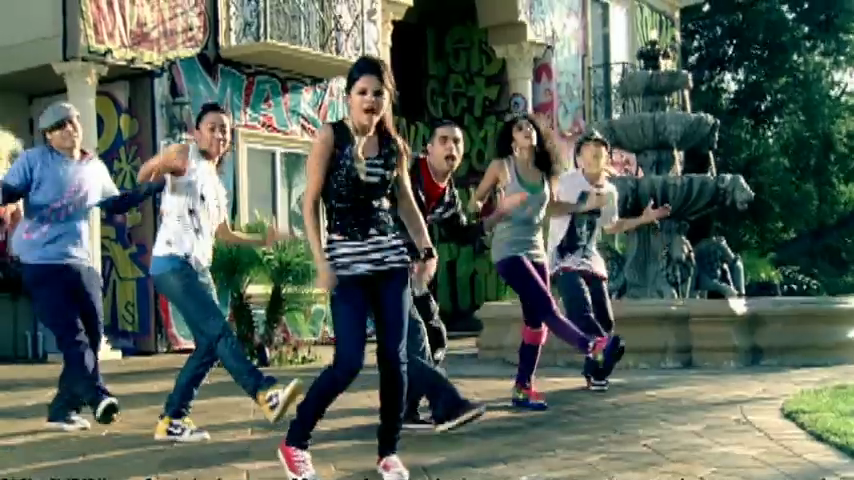 Selena_Gomez_-_Tell_Me_Something_I_Don_t_Know_-_YouTube_28480p29_mp40251.png