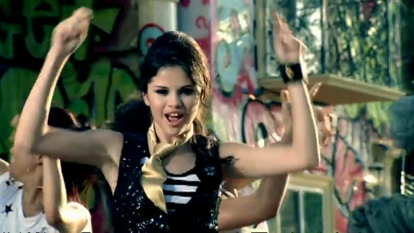 Selena_Gomez_-_Tell_Me_Something_I_Don_t_Know_-_YouTube_28480p29_mp40300.png