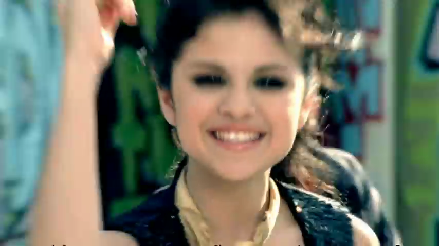 Selena_Gomez_-_Tell_Me_Something_I_Don_t_Know_-_YouTube_28480p29_mp40317.png