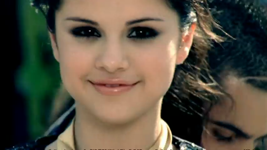 Selena_Gomez_-_Tell_Me_Something_I_Don_t_Know_-_YouTube_28480p29_mp40341.png