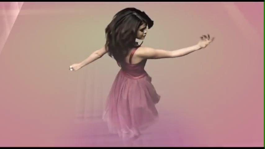 Selena_Gomez___The_Scene_-_Naturally_-_YouTube_28480p29_mp40563.png