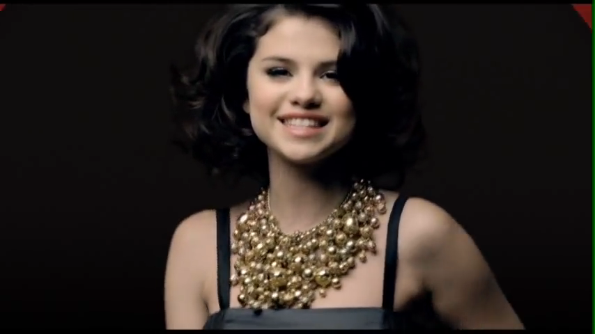 Selena_Gomez___The_Scene_-_Naturally_-_YouTube_28480p29_mp40617.png
