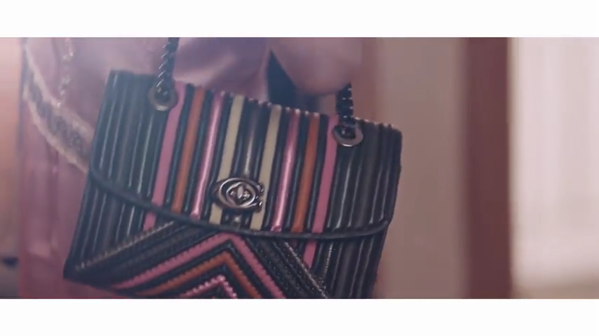 Selena_Gomez_for_Coach_Spring_2018_-_YouTube_28480p29_mp40042.png