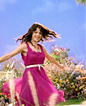 Selena_Gomez_-_Fly_to_Your_Heart_-_YouTube_28720p29_mp40296.png