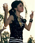 Selena_Gomez_-_Tell_Me_Something_I_Don_t_Know_-_YouTube_28480p29_mp40237.png
