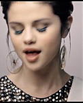 Selena_Gomez___The_Scene_-_Naturally_-_YouTube_28480p29_mp40400.png