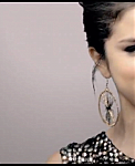 Selena_Gomez___The_Scene_-_Naturally_-_YouTube_28480p29_mp40489.png