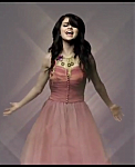 Selena_Gomez___The_Scene_-_Naturally_-_YouTube_28480p29_mp40527.png