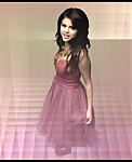 Selena_Gomez___The_Scene_-_Naturally_-_YouTube_28480p29_mp40549.png