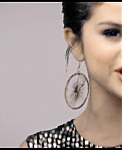 Selena_Gomez___The_Scene_-_Naturally_-_YouTube_28480p29_mp40556.png