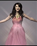 Selena_Gomez___The_Scene_-_Naturally_-_YouTube_28480p29_mp40615.png