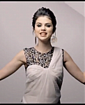 Selena_Gomez___The_Scene_-_Naturally_-_YouTube_28480p29_mp40645.png