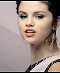 Selena_Gomez___The_Scene_-_Naturally_-_YouTube_28480p29_mp40660.png