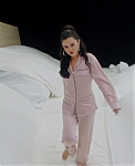 benny_blanco2C_Tainy2C_Selena_Gomez2C_J__Balvin_-_I_Can_t_Get_Enough_28Official_Music_Video29_-_YouTube_281080p29_mp40823.png