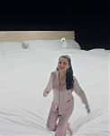benny_blanco2C_Tainy2C_Selena_Gomez2C_J__Balvin_-_I_Can_t_Get_Enough_28Official_Music_Video29_-_YouTube_281080p29_mp40860.png