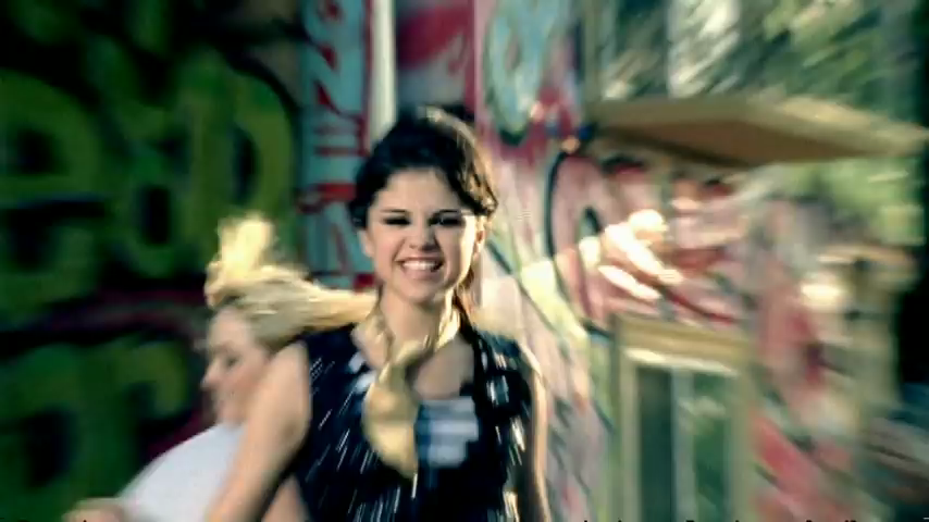 Selena_Gomez_-_Tell_Me_Something_I_Don_t_Know_-_YouTube_28480p29_mp40231.png