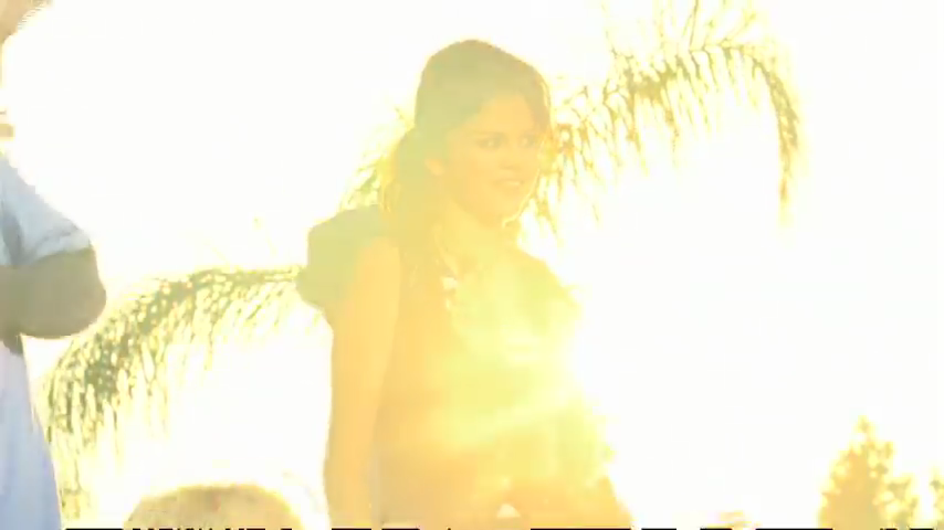 Selena_Gomez_-_Tell_Me_Something_I_Don_t_Know_-_YouTube_28480p29_mp40352.png