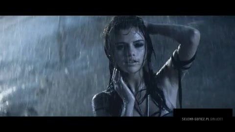 Selena_Gomez___The_Scene_-_A_Year_Without_Rain_367.jpg