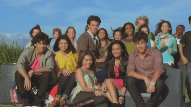 Disney_Channel_Stars___Send_It_On_5BOfficial_HD_Music_Video5D_-_YouTube_281080p29_mp41169.png
