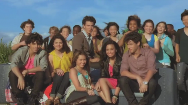 Disney_Channel_Stars___Send_It_On_5BOfficial_HD_Music_Video5D_-_YouTube_281080p29_mp41174.png
