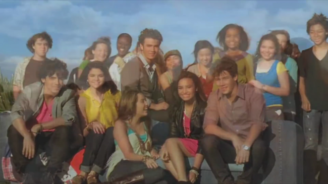 Disney_Channel_Stars___Send_It_On_5BOfficial_HD_Music_Video5D_-_YouTube_281080p29_mp41177.png