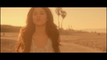 Selena_Gomez___The_Scene_-_Who_Says_280.jpg