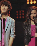 Disney_Channel_Stars___Send_It_On_5BOfficial_HD_Music_Video5D_-_YouTube_281080p29_mp40565.png