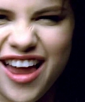 Selena_Gomez_-_Falling_Down_28Official_Video29_HD_089.jpg