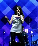 Selena_Gomez_-_Falling_Down_28Official_Video29_HD_169.jpg