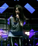 Selena_Gomez_-_Falling_Down_28Official_Video29_HD_171.jpg