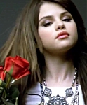 Selena_Gomez_-_Falling_Down_28Official_Video29_HD_186.jpg