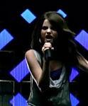 Selena_Gomez_-_Falling_Down_28Official_Video29_HD_233.jpg