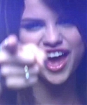 Selena_Gomez_-_Falling_Down_28Official_Video29_HD_252.jpg