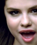 Selena_Gomez_-_Falling_Down_28Official_Video29_HD_266.jpg