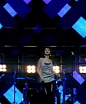 Selena_Gomez_-_Falling_Down_28Official_Video29_HD_369.jpg