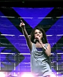 Selena_Gomez_-_Falling_Down_28Official_Video29_HD_373.jpg