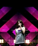 Selena_Gomez_-_Falling_Down_28Official_Video29_HD_376.jpg
