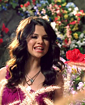 Selena_Gomez_-_Fly_to_Your_Heart_-_YouTube_28720p29_mp40064.png