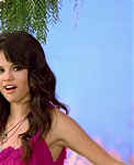 Selena_Gomez_-_Fly_to_Your_Heart_-_YouTube_28720p29_mp40079.png