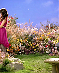 Selena_Gomez_-_Fly_to_Your_Heart_-_YouTube_28720p29_mp40088.png